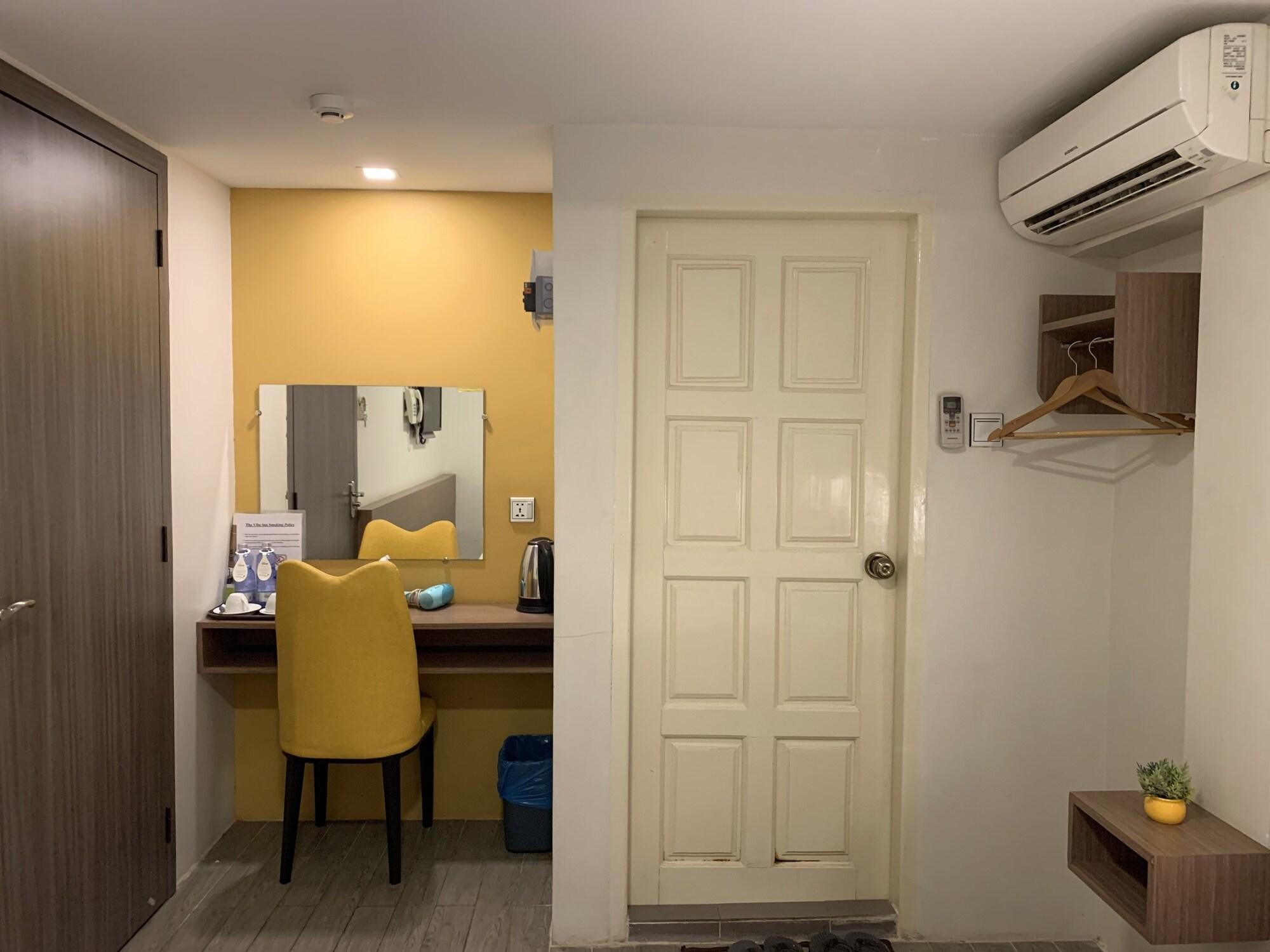 The Vibe Inn Yangón Exterior foto