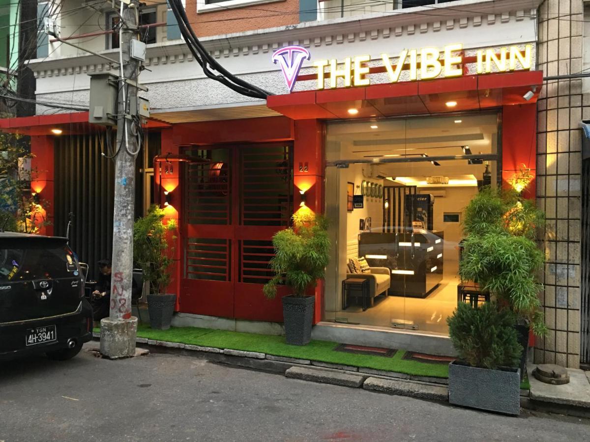The Vibe Inn Yangón Exterior foto